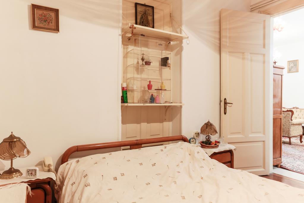 Filopappou Home Атина Екстериор снимка